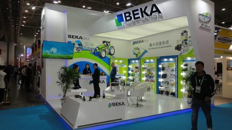 灯箱材质，如何选择最适合你的展示需求？**